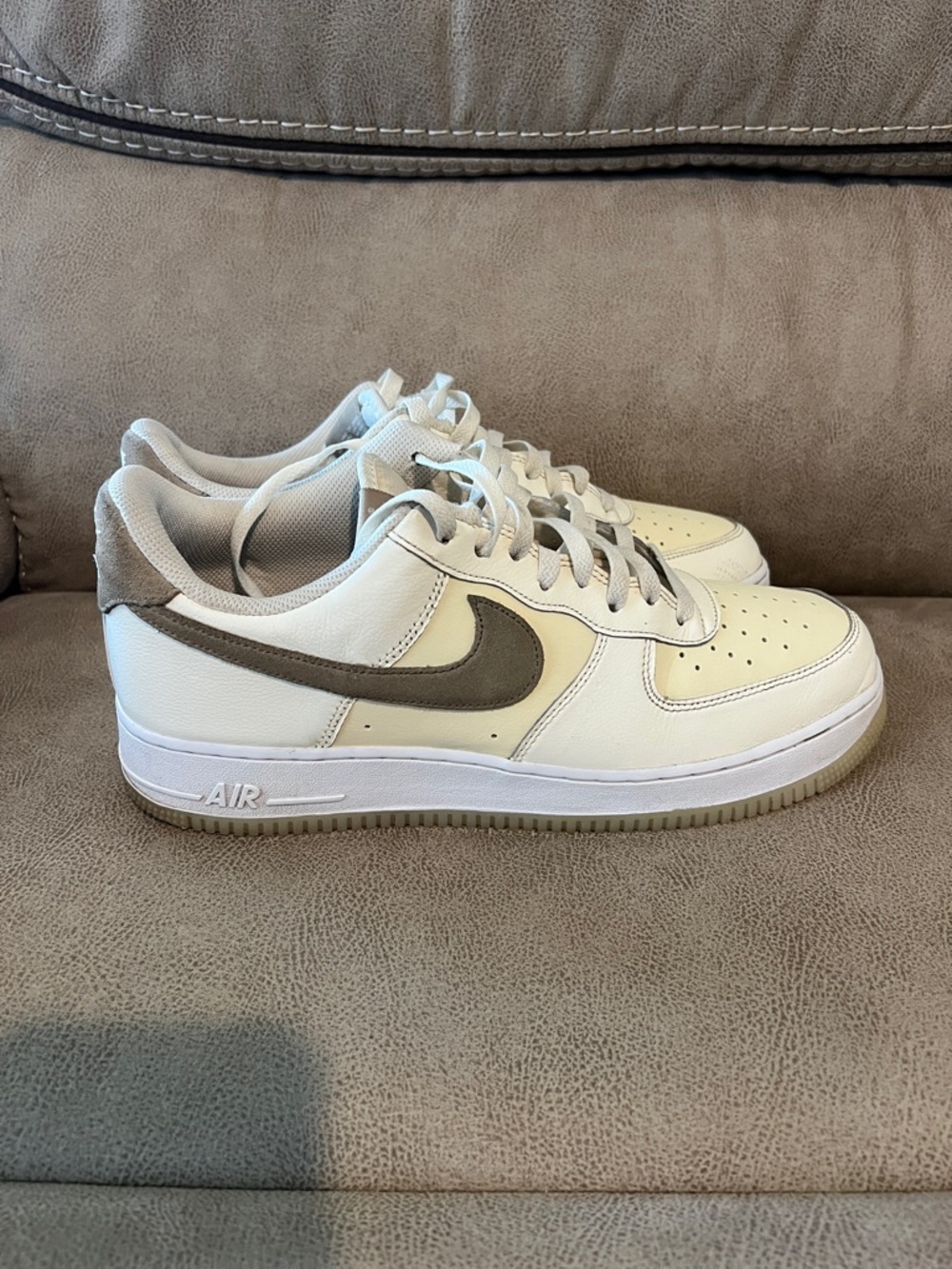 Air Force 1s Nike Men's Low Top Sneakers White Cream Taupe